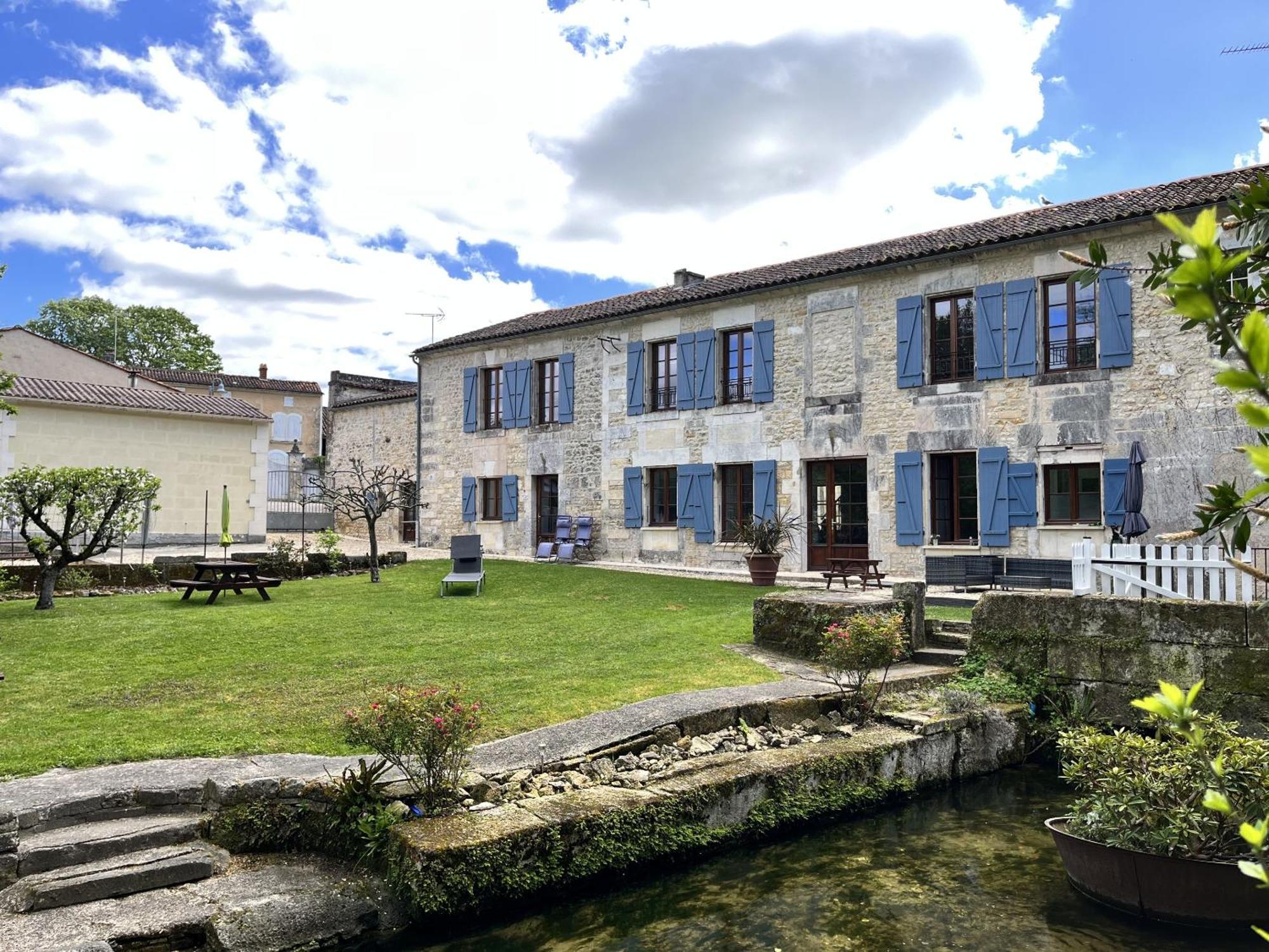 Petit Moulin De Veillard Villa Bourg-Charente Bagian luar foto