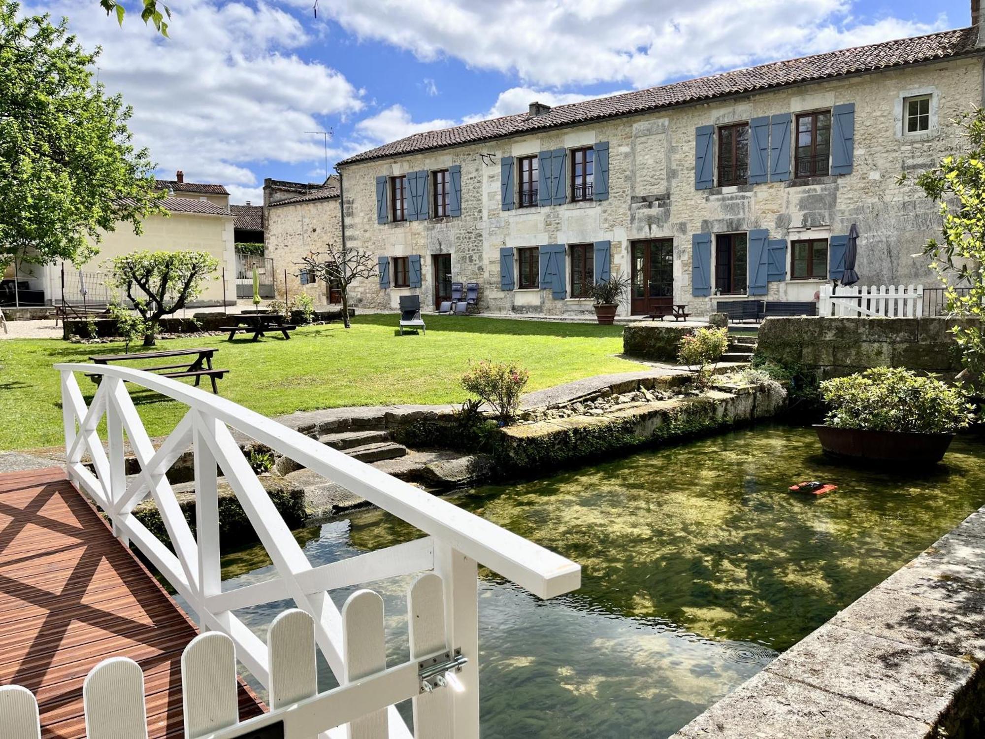 Petit Moulin De Veillard Villa Bourg-Charente Bagian luar foto